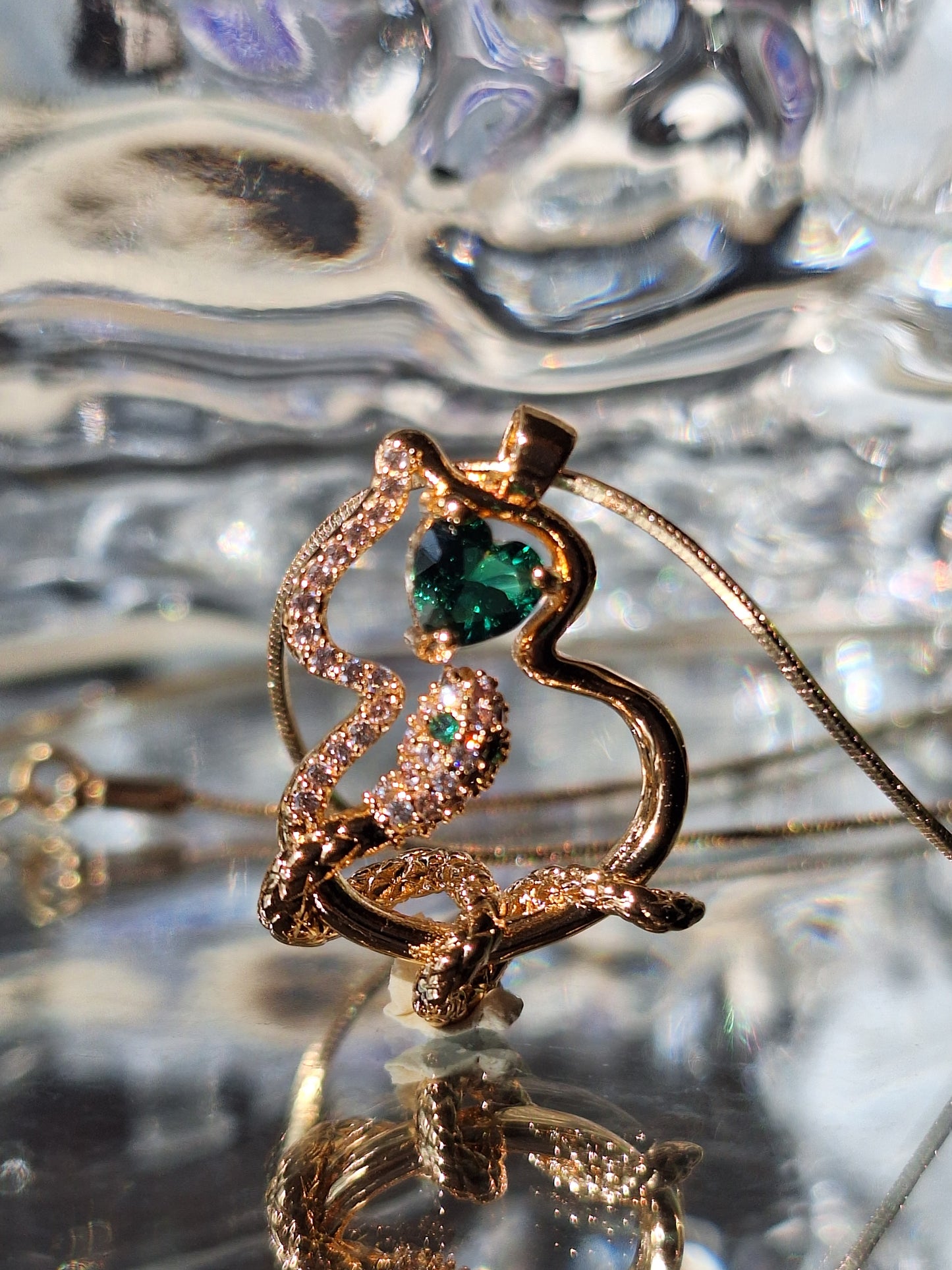 Elegant Fortune Gourd Necklace – Emerald Zircon Snake Year Edition