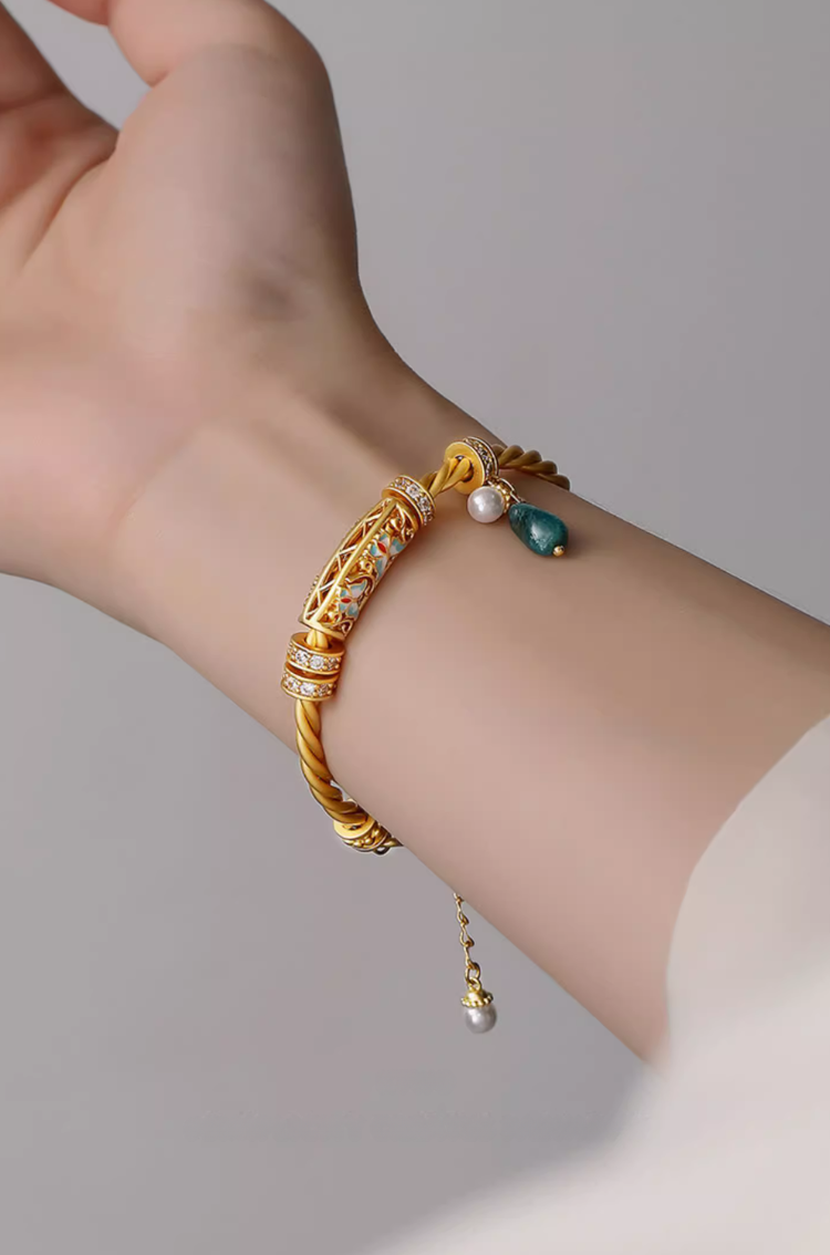 Vintage Chinese-Style Luxury Twist Bangle