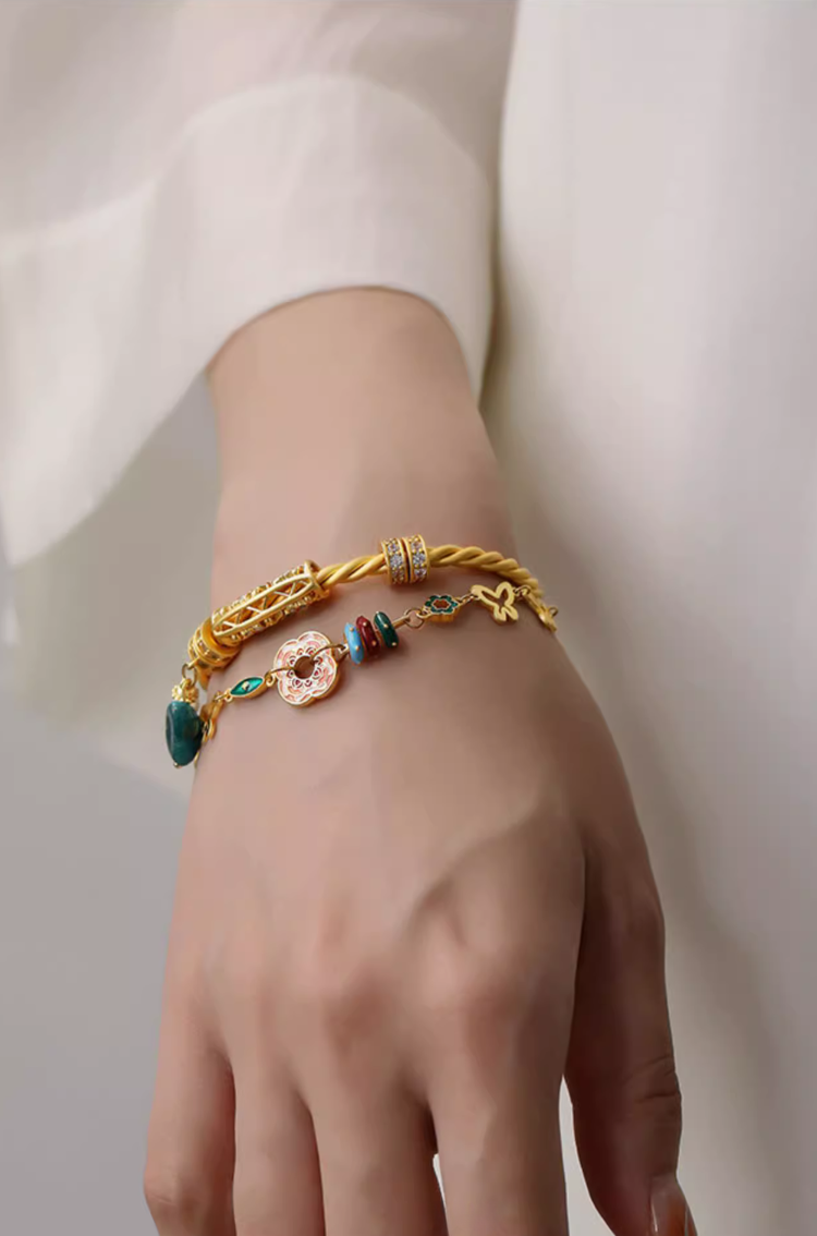 Vintage Chinese-Style Luxury Twist Bangle