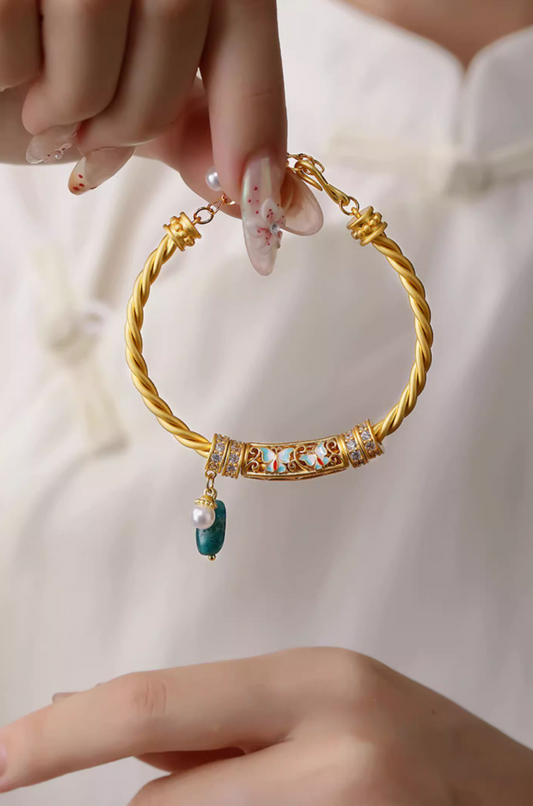 Vintage Chinese-Style Luxury Twist Bangle